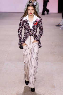 Paris Fashion Week Highlights for Spring 2020: From Louis Vuitton to  Giambattista Valli - A&E Magazine