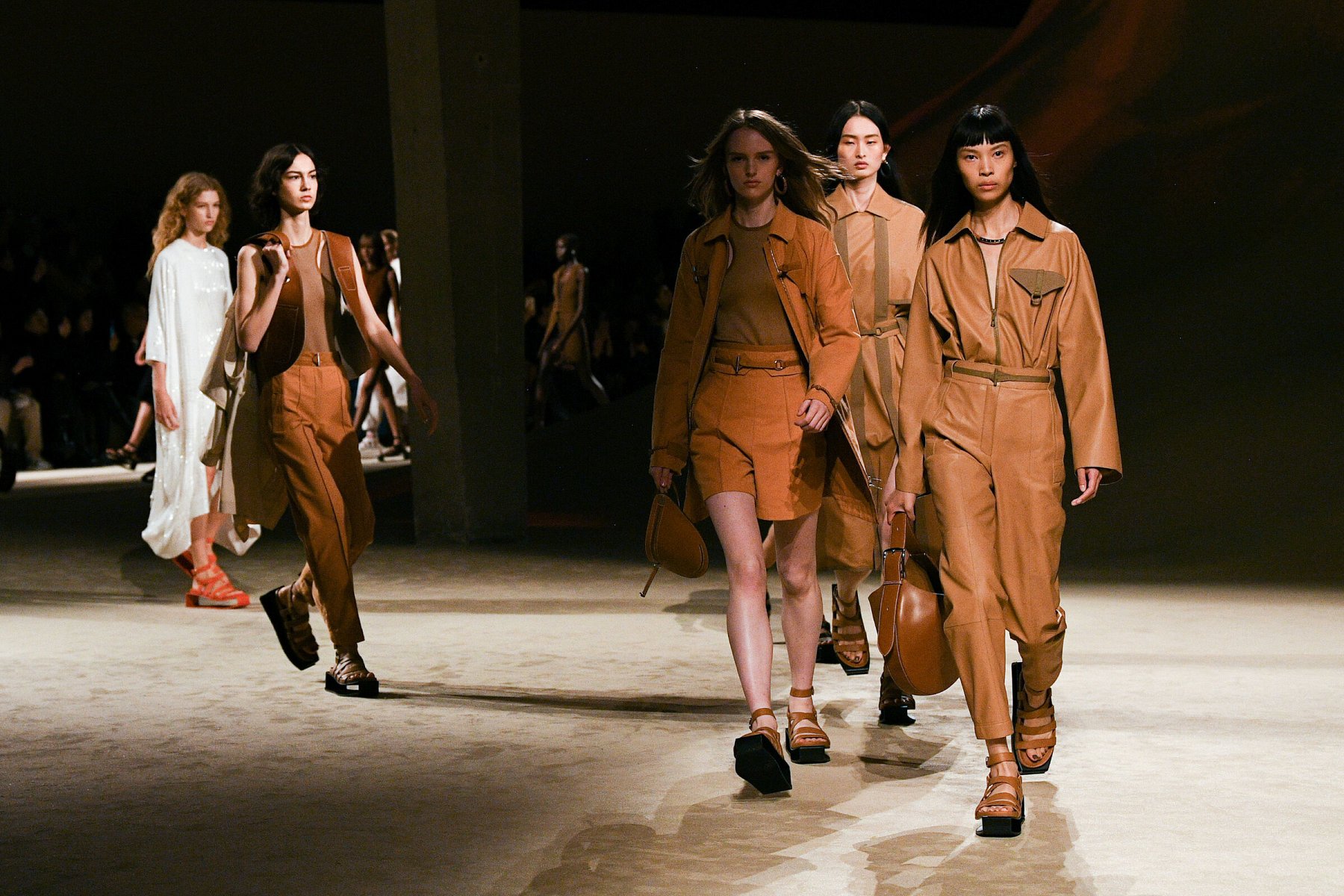 Hermes Spring-summer 2023 - Ready-to-Wear - 8