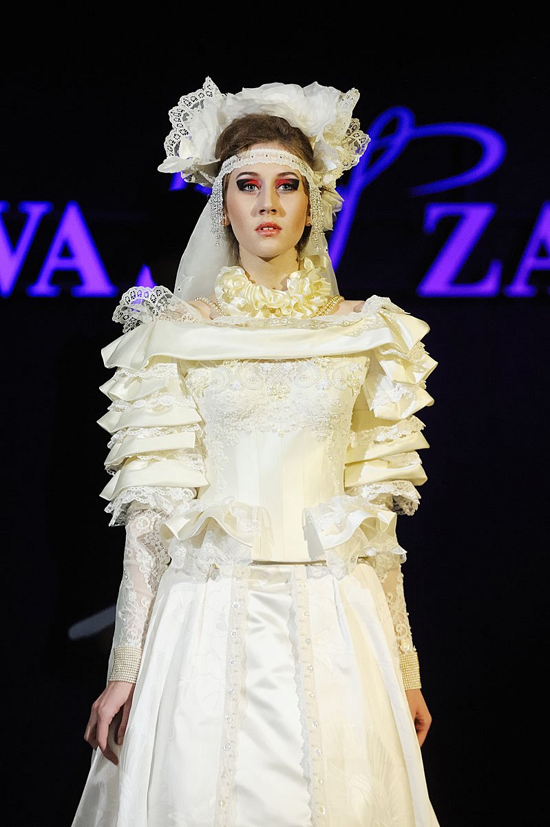 Slava Zaitsev Fall-winter 2012-2013 - Ready-to-Wear