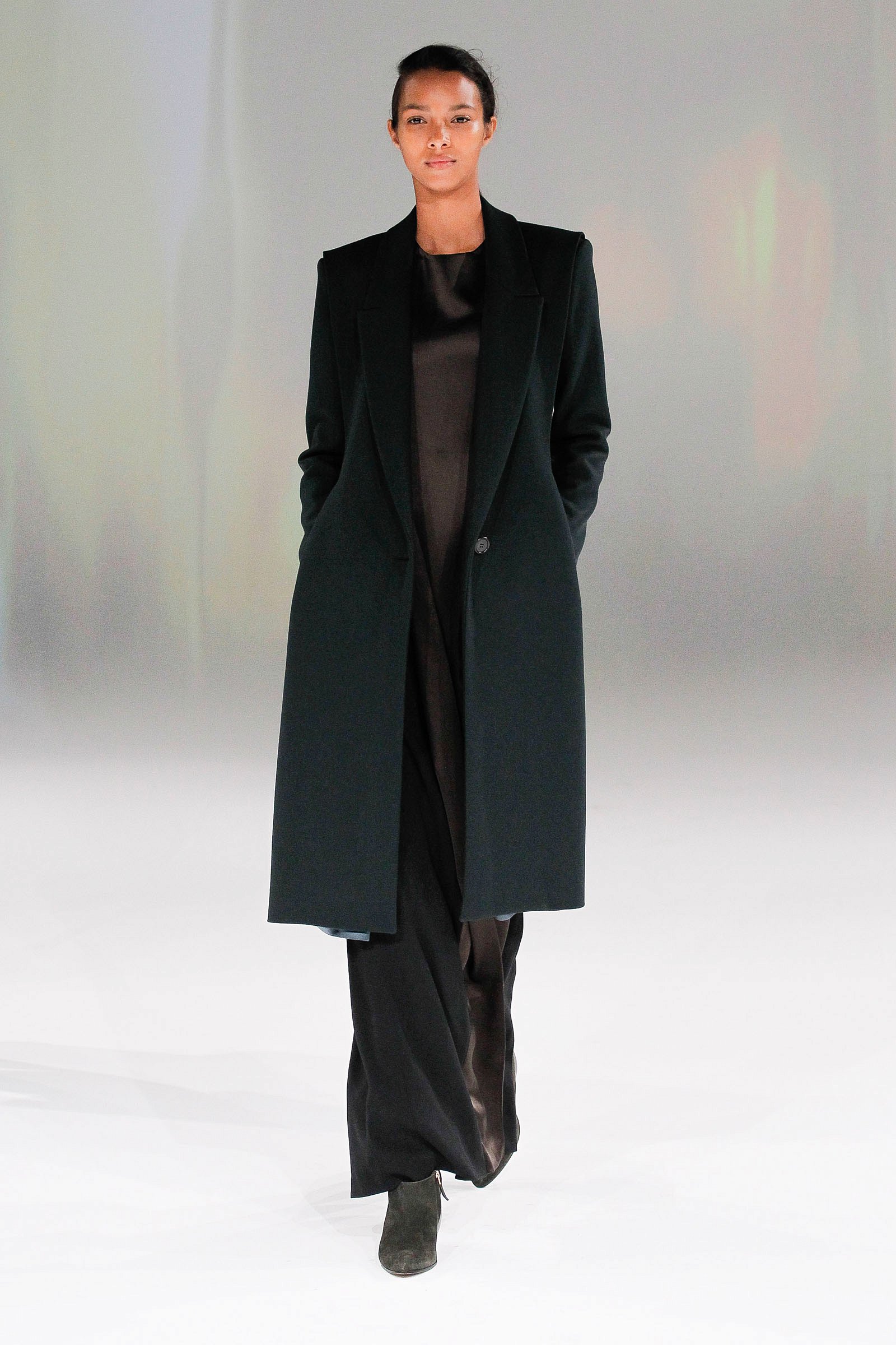 Chalayan Fall-winter 2013-2014 - Ready-to-Wear