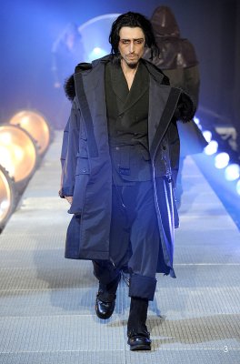 ジョンガリアーノ 2010 金刺繍トレンチコート44 国内皆無