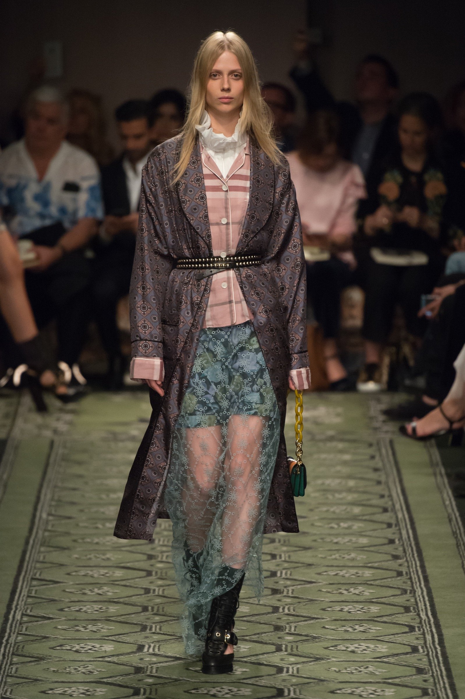 Burberry Spring-summer 2017 - Ready-to-Wear