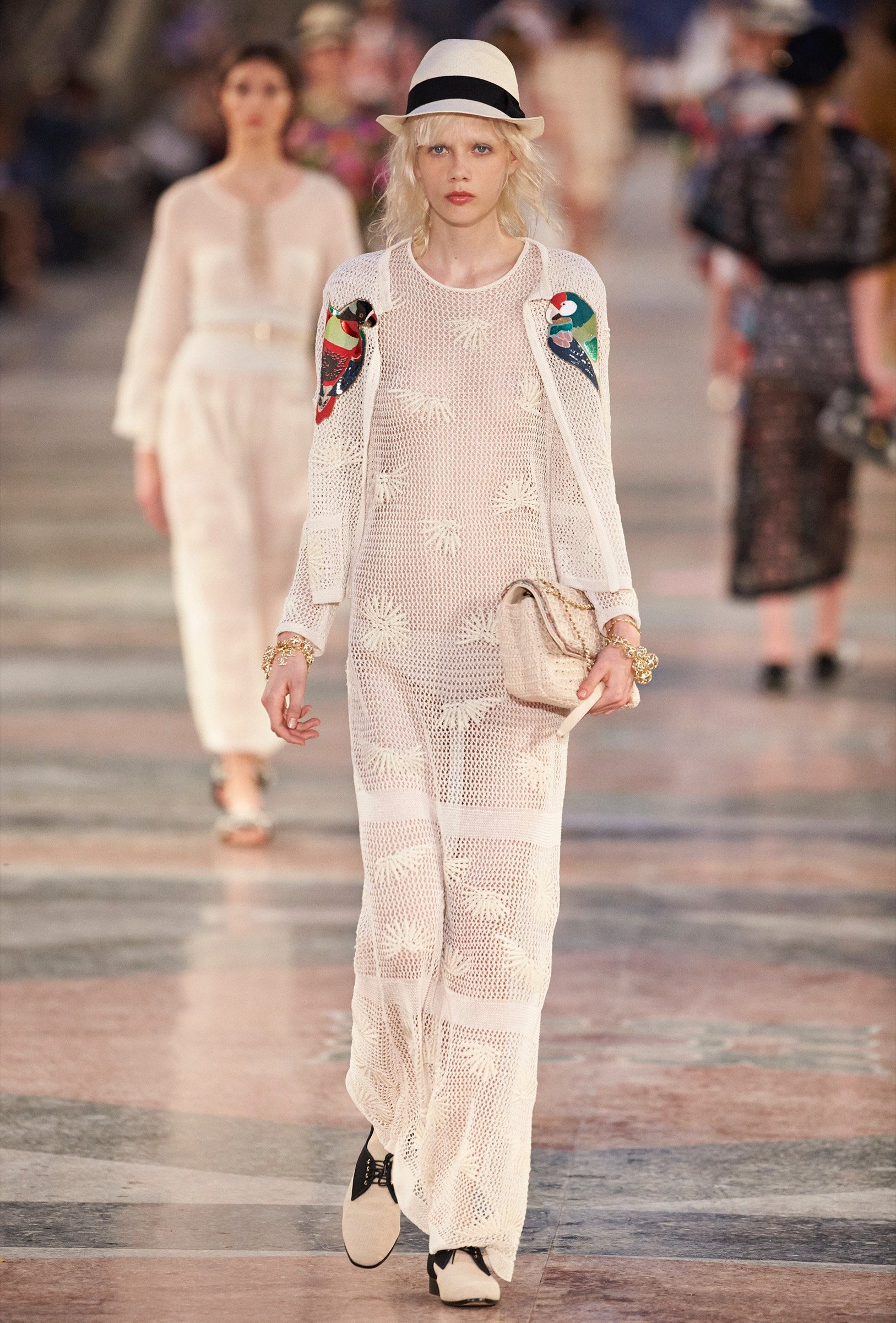 Chanel Cruise 2017 - Ready-to-Wear