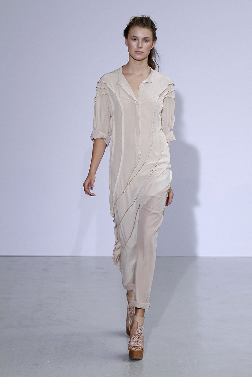 Anne-Valérie Hash Spring-summer 2011 - Ready-to-Wear