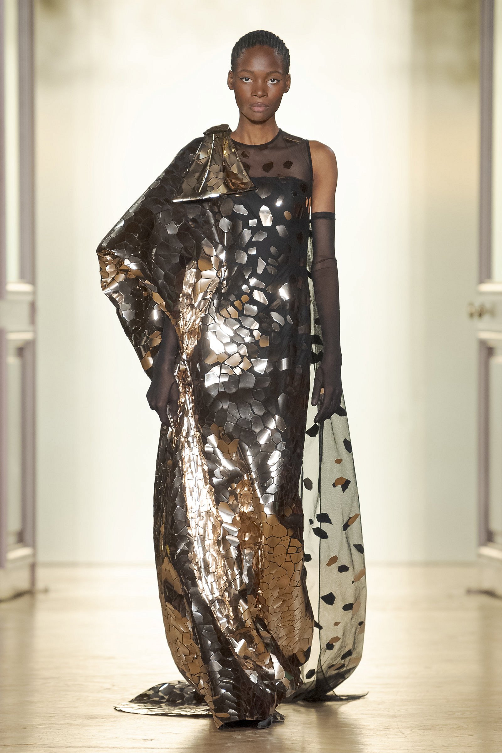 Georges Chakra Couture Fw23 Look02 Resp2400v 