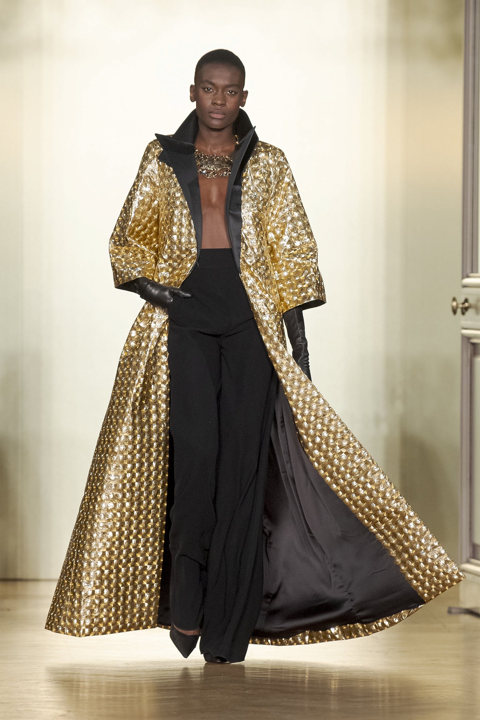 Georges Chakra Couture Fw23 Look07 Resp2400v 