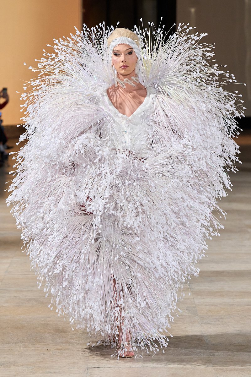 Germanier Vår/Sommar 2025 - Haute Couture - 1