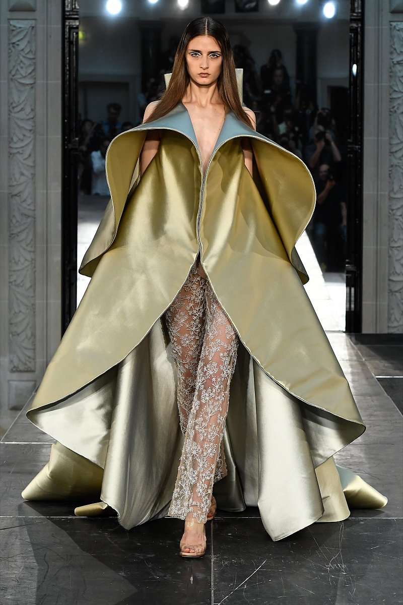 Alexis Mabille Herbst/Winter 2016-2017 - Couture - 1